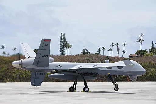 General Atomics MQ-9 Reaper lands at MCAS Kaneohe Bay, Hawaii (USA), on 6 July 2022 (220706-F-IU083-1286)